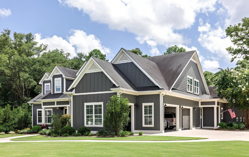 How to Choose the Right Exterior Wall Paint to Protect Your Home
